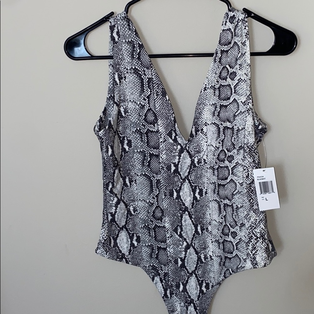 Fore snakeskin body suite